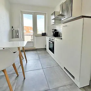 Air 13 Apartment